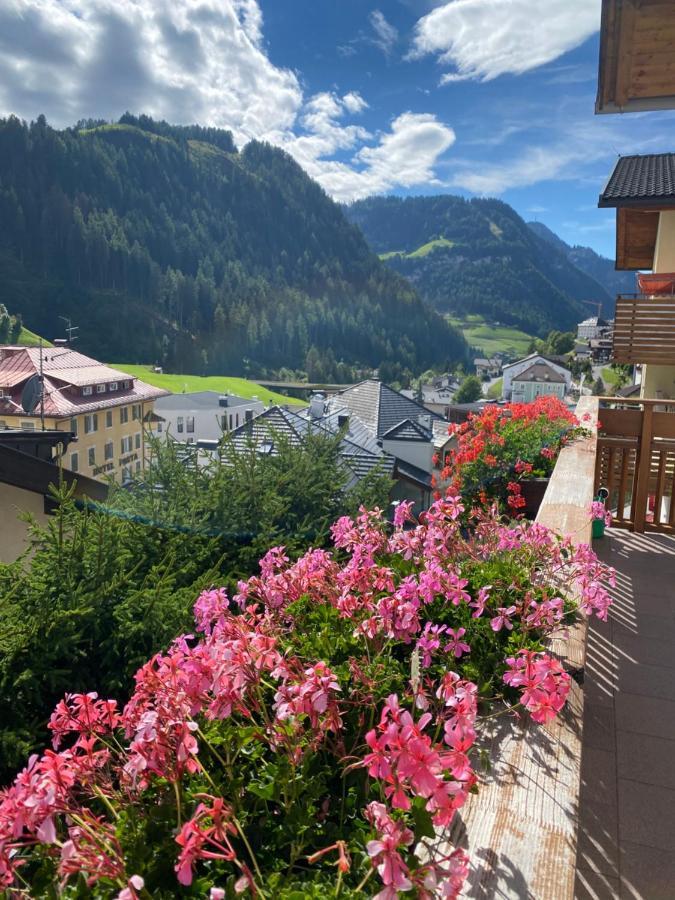 Amalia Apartment Santa Cristina Val Gardena Exterior foto